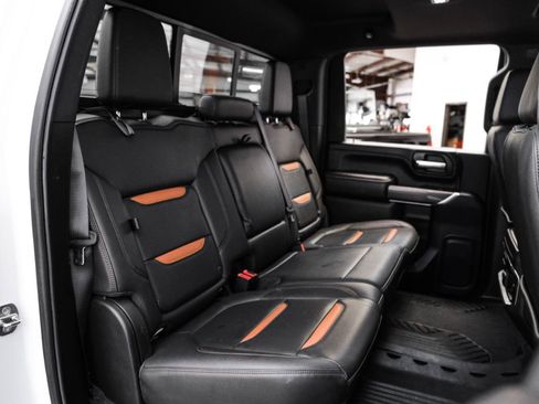 Used 2020 GMC Sierra 2500 AT4 w/ AT4 Premium Package AWD/4WD image 36