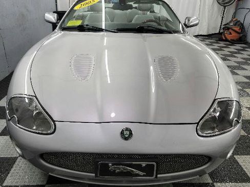 Used 2005 Jaguar XK8 Convertible RWD image 35