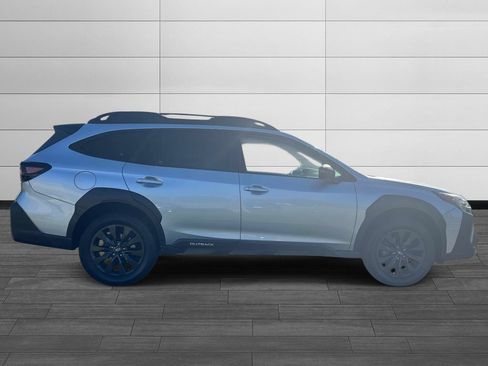 Used 2023 Subaru Outback Onyx Edition AWD/4WD image 2