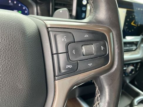 Used 2022 Chevrolet Silverado 1500 High Country w/ Technology Package image 25