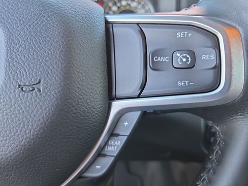 Used 2021 RAM 1500 Big Horn AWD/4WD image 28