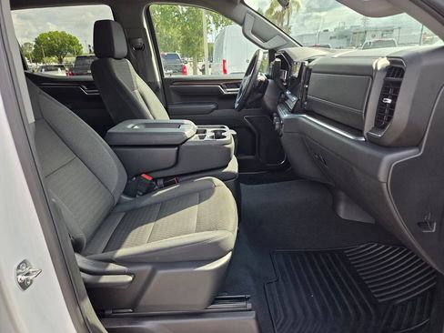 Used 2025 Chevrolet Silverado 1500 RST AWD/4WD image 19