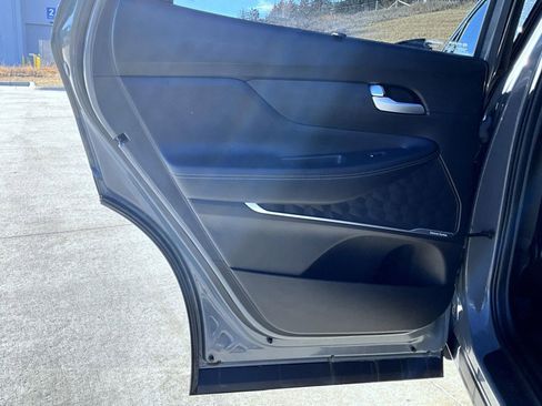 Used 2023 Hyundai Santa Fe SEL w/ Premium Package image 18