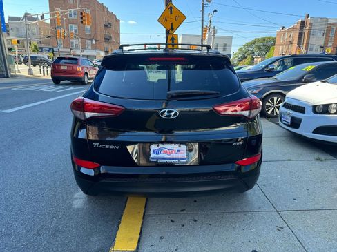 Used 2017 Hyundai Tucson SE image 7