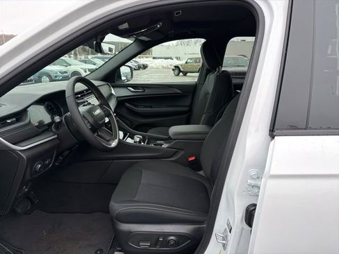 New 2026 Jeep Grand Cherokee Laredo X image 16