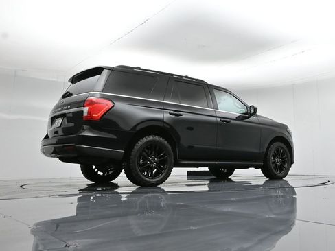 Used 2022 Ford Expedition XLT image 52