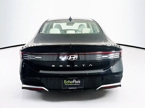 Used 2025 Hyundai Sonata SEL FWD image 7