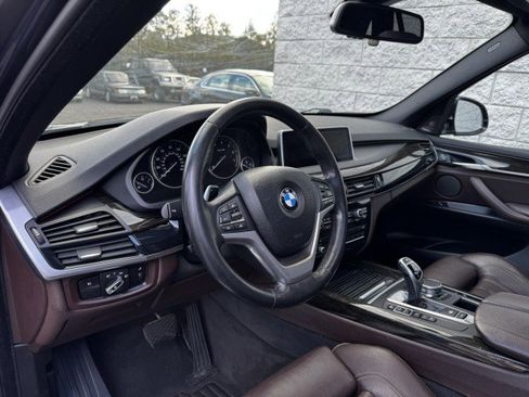 Used 2018 BMW X5 xDrive50i w/ Premium Package image 6