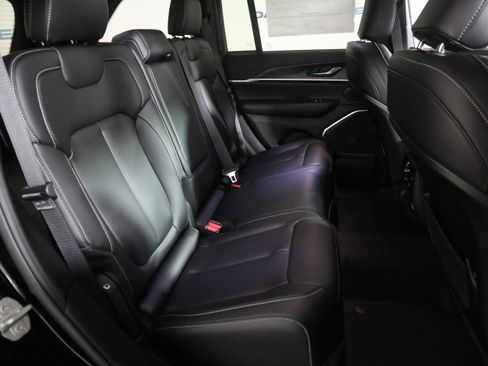 New 2026 Jeep Grand Cherokee Limited AWD/4WD image 21