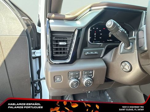 New 2026 GMC Sierra 1500 Denali w/ Technology Package AWD/4WD image 17