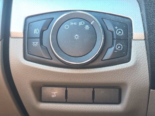 Used 2012 Ford Explorer XLT FWD image 24