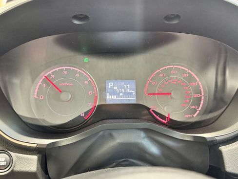 Used 2019 Subaru Crosstrek 2.0i Premium w/ Popular Package #2 AWD/4WD image 9