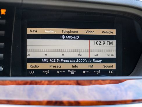 Used 2012 Mercedes-Benz S 550 image 25