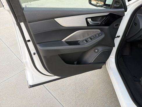 Used 2023 Acura MDX w/ Technology Package FWD image 14