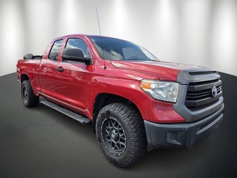 Used 2017 Toyota Tundra SR image 3