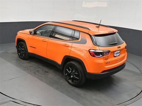 New 2026 Jeep Compass Latitude image 33