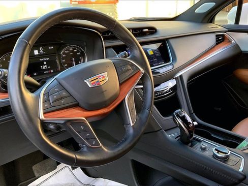 Certified 2024 Cadillac XT5 Premium Luxury image 17