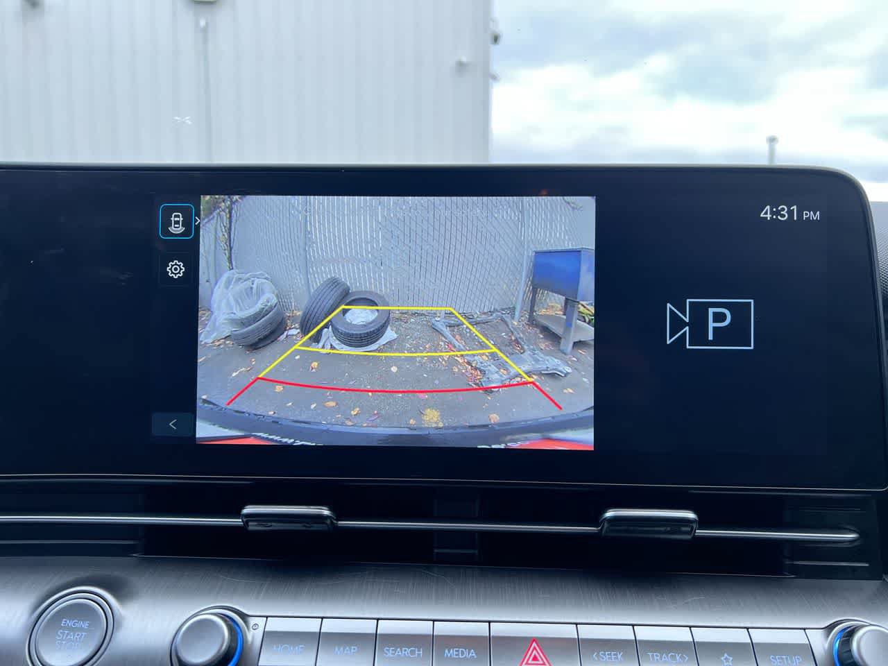 Used 2025 Hyundai Kona SEL AWD/4WD image 17