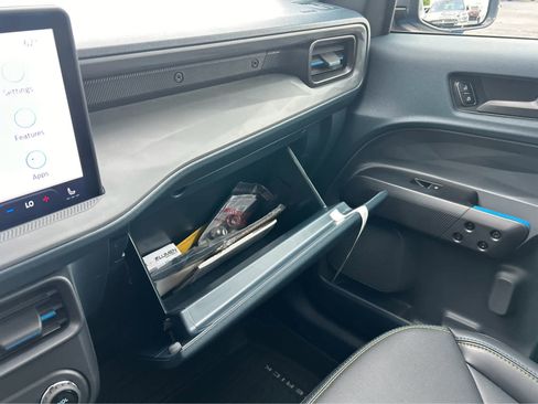 New 2025 Ford Maverick Lobo image 69