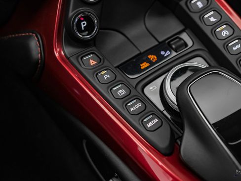 Used 2019 Aston Martin V8 Vantage Coupe RWD image 61