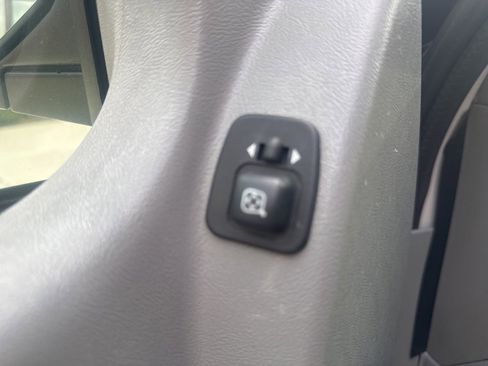 Used 2003 Ford Explorer Sport Trac XLT image 33