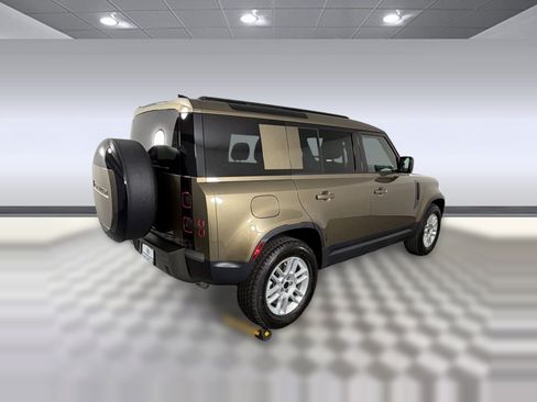 Used 2026 Land Rover Defender 110 S AWD/4WD image 9