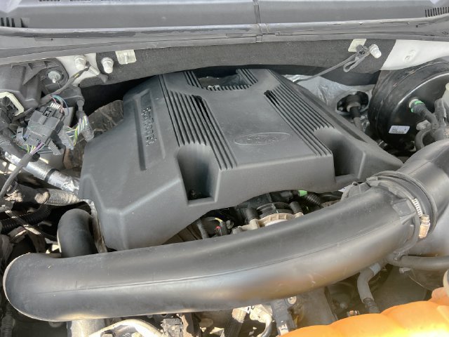 Used 2018 Ford F150 Lariat w/ Equipment Group 502A Luxury RWD image 32