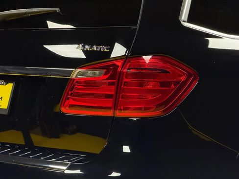 Used 2015 Mercedes-Benz GL 550 4MATIC image 8