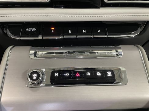 New 2025 Lincoln Aviator Reserve w/ Jet Appearance Package image 16