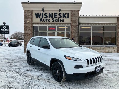 Used 2015 Jeep Cherokee Sport image 1