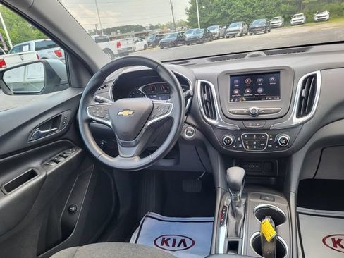 Used 2024 Chevrolet Equinox LT FWD image 15