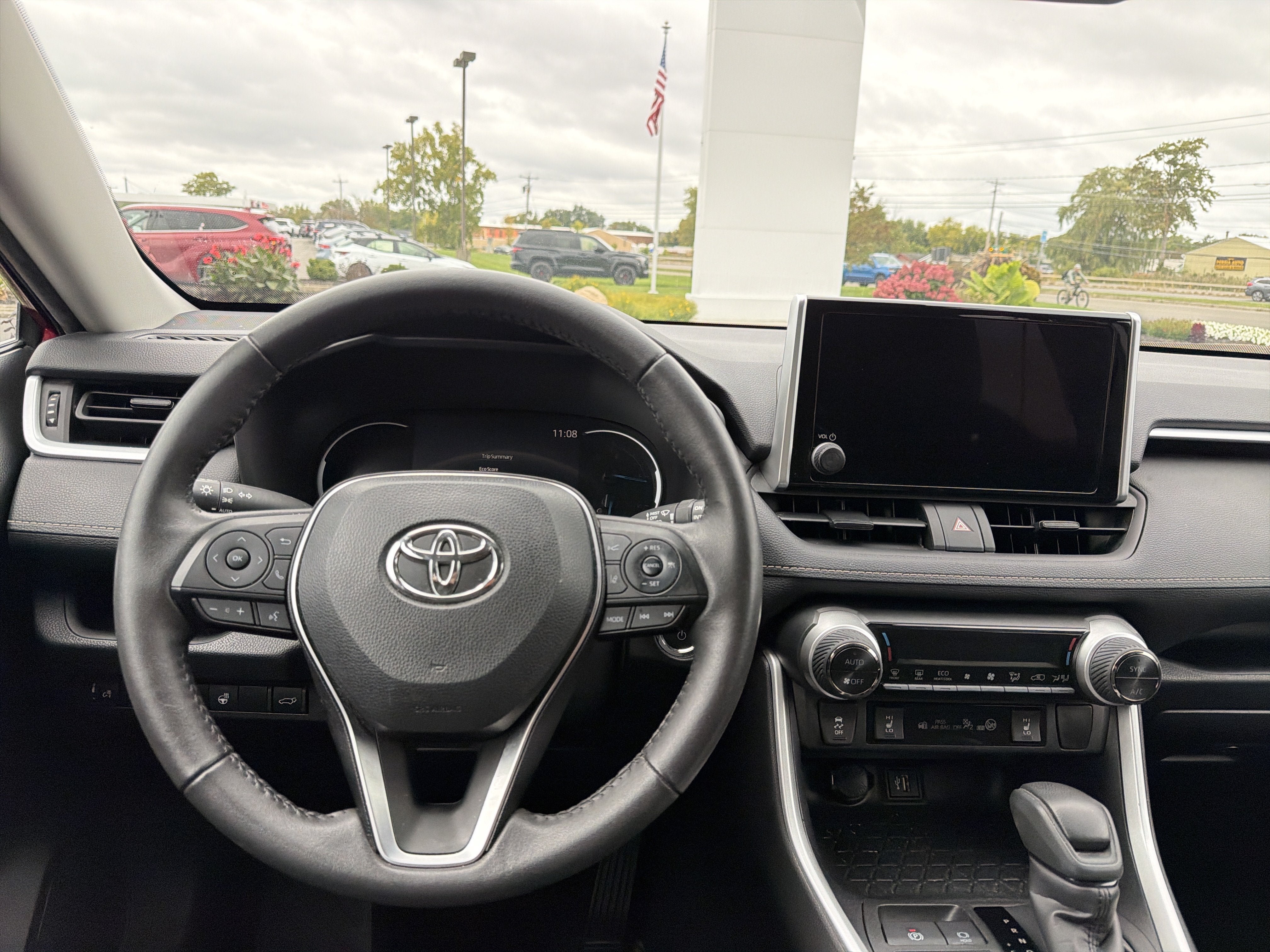 Used 2024 Toyota RAV4 XLE w/ Convenience Package AWD/4WD image 13