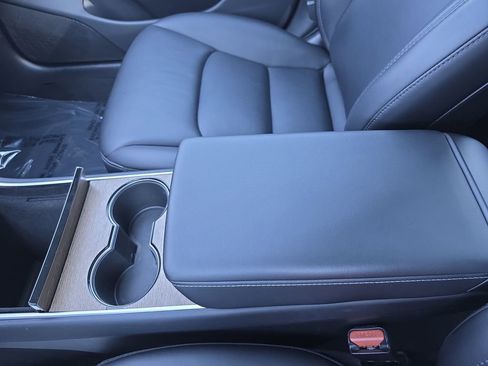 Used 2018 Tesla Model 3 Long Range RWD image 26