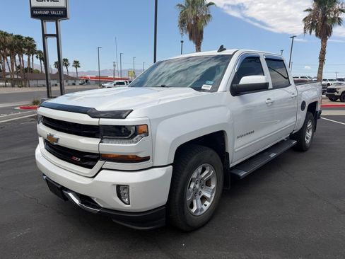 Used 2018 Chevrolet Silverado 1500 LT w/ All Star Edition AWD/4WD image 7