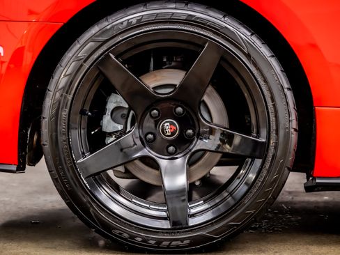 Used 2017 Ford Mustang GT Premium RWD image 40