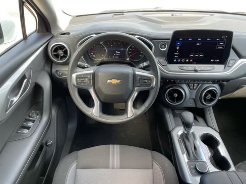 Used 2024 Chevrolet Blazer LT w/ Convenience Package image 5