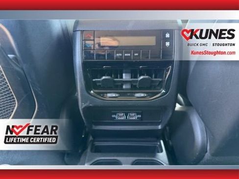 Used 2023 Jeep Grand Cherokee L Laredo AWD/4WD image 23