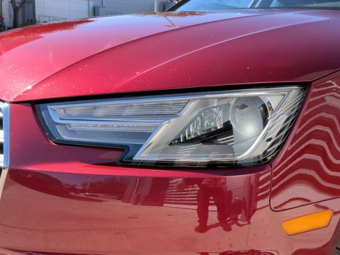 Used 2018 Audi A4 2.0T Ultra Premium w/ 18" Wheel Package image 5