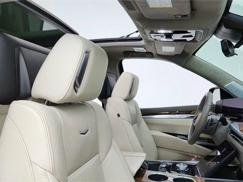 Used 2025 Cadillac Escalade Sport Platinum w/ LPO, Floor Liner Package image 22