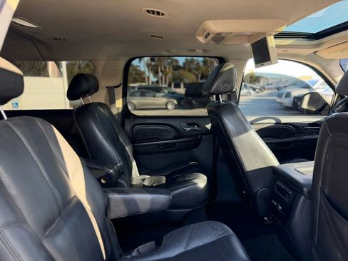 Used 2007 GMC Yukon XL Denali AWD/4WD image 11