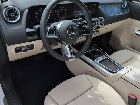 Used 2026 Mercedes-Benz GLA 250 4MATIC image 10
