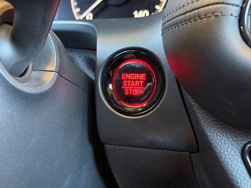 Used 2023 Honda HR-V LX image 27