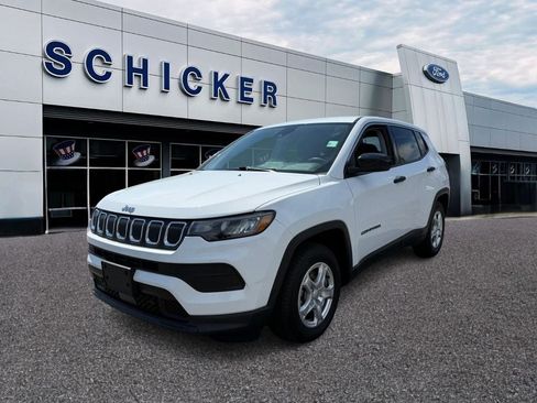 Used 2022 Jeep Compass Sport FWD image 4
