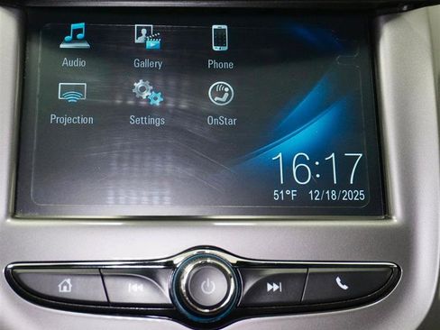 Used 2018 Chevrolet Cruze LT w/ Convenience Package image 18