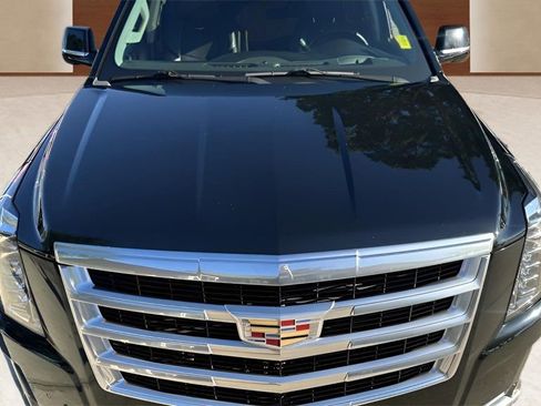 Used 2020 Cadillac Escalade Luxury image 85