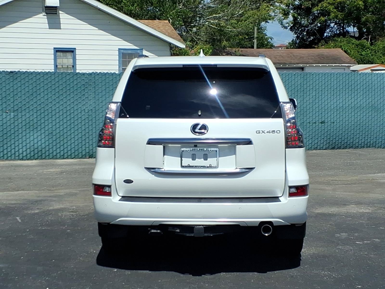 Used 2022 Lexus GX 460 Premium w/ Premium Package AWD/4WD image 4