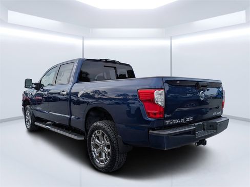 Used 2018 Nissan Titan SL w/ Chrome Package image 5