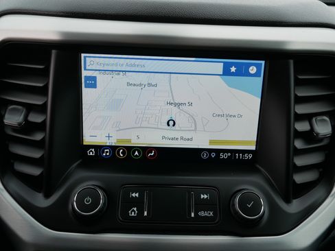 Used 2023 GMC Acadia SLT w/ Preferred Package image 30