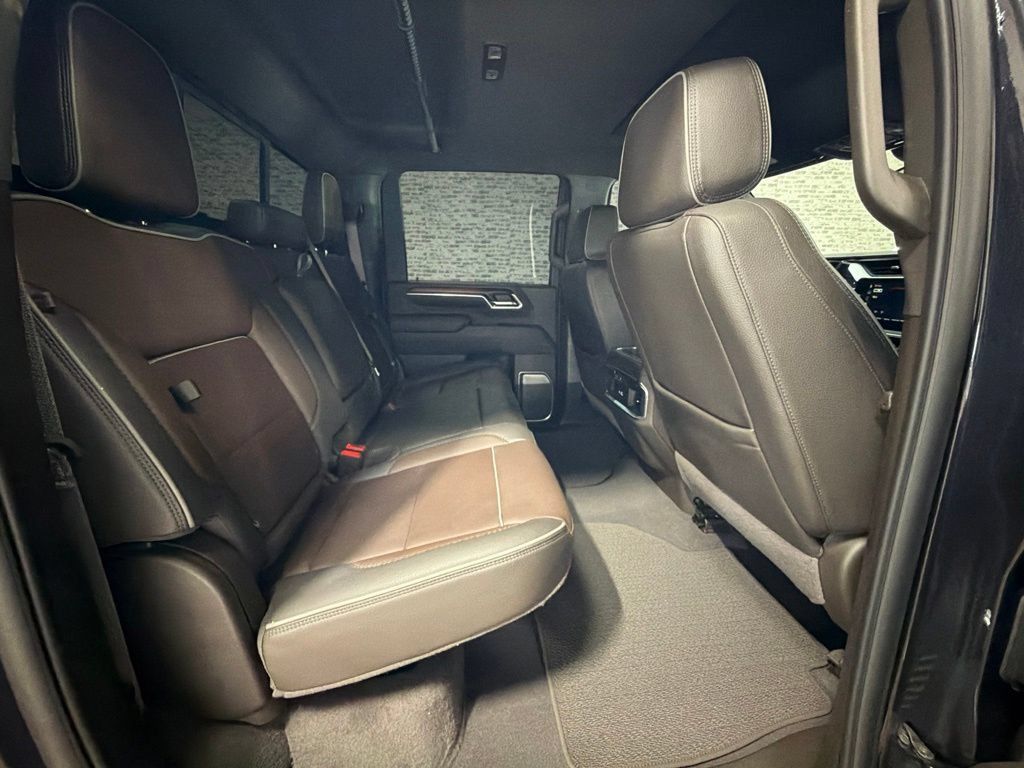 Used 2025 GMC Sierra 2500 Denali AWD/4WD image 12