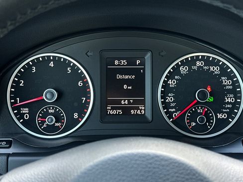 Used 2017 Volkswagen Tiguan Limited w/ Premium Package image 24